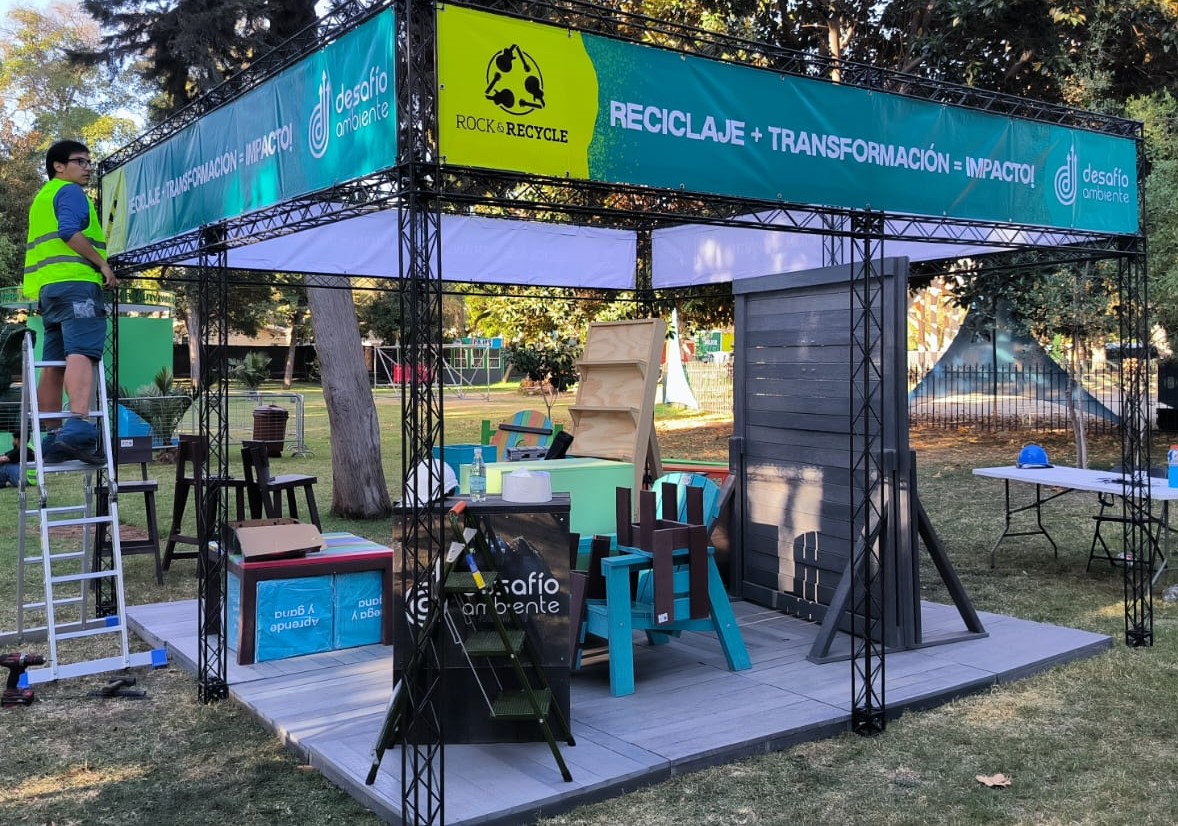 Montaje stand Rock & Recycle
